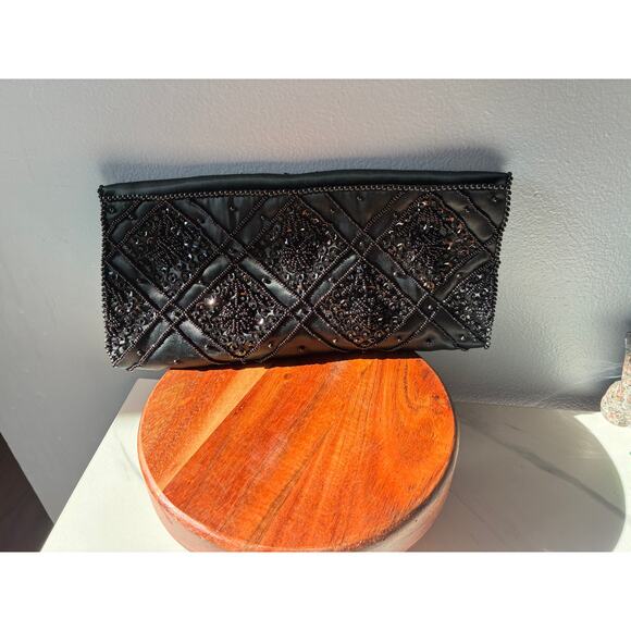 Vintage Hand-Beaded Black Satin Clutch Purse – Elegant Evening Bag - Picture 2 of 6